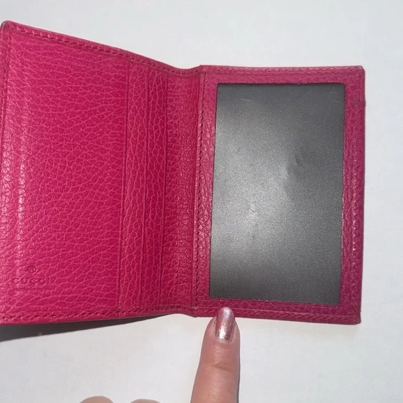 Gucci Fuchsia Leather Card Case/Train Pass - Picture 2 of 9